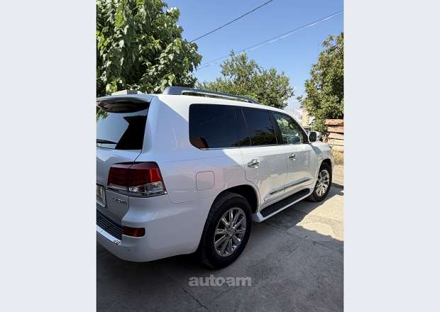 Lexus LX 570