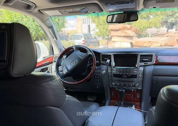 Lexus LX 570