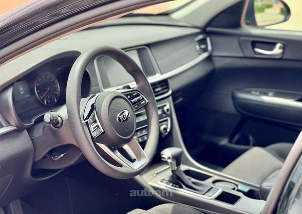 Kia Optima 2019 — фото 10