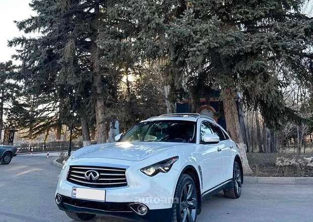 Infiniti FX35 2010 — լուսանկար 1