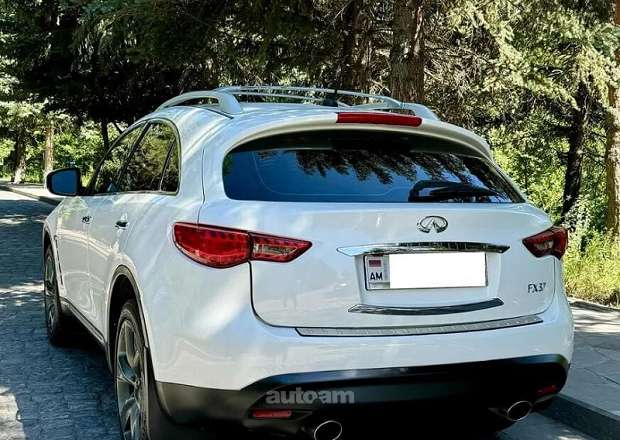 Infiniti FX35 2010 — լուսանկար 3