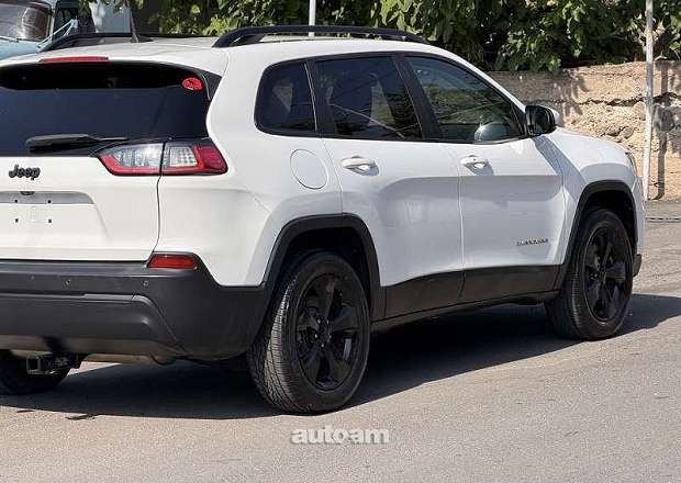 Jeep Cherokee 2019 — լուսանկար 3
