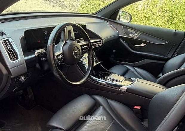 Mercedes-Benz EQC 2022 — photo 3