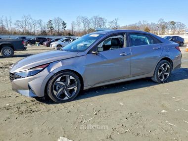 Hyundai Elantra  2023 