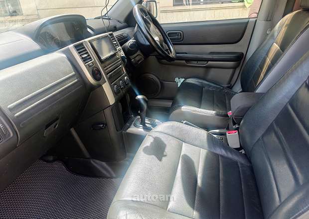 Nissan X-Trail 2005 — լուսանկար 5
