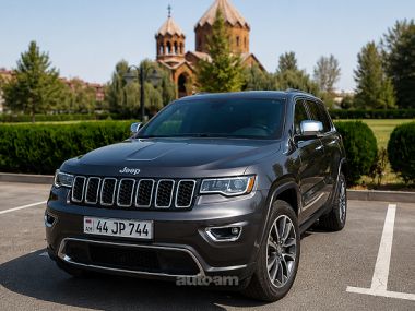 Jeep Grand Cherokee  2021 