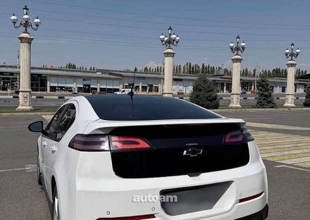 Chevrolet Volt 2012 — photo 4