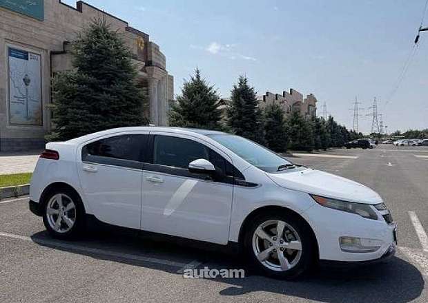 Chevrolet Volt 2012 — photo 3