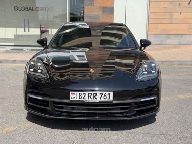 Porsche Panamera  2020 