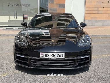 Porsche Panamera  2020 