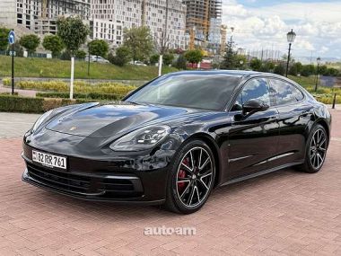 Porsche Panamera  2020 