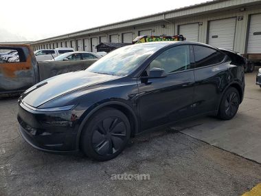 Tesla Model Y  2026 