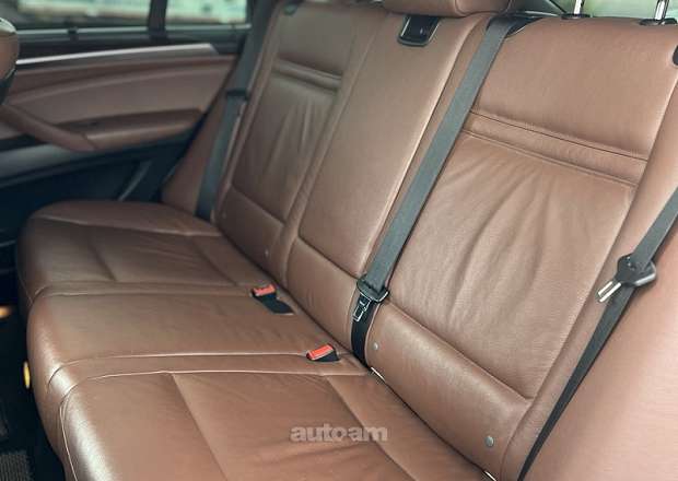 BMW X5 2011 — photo 7