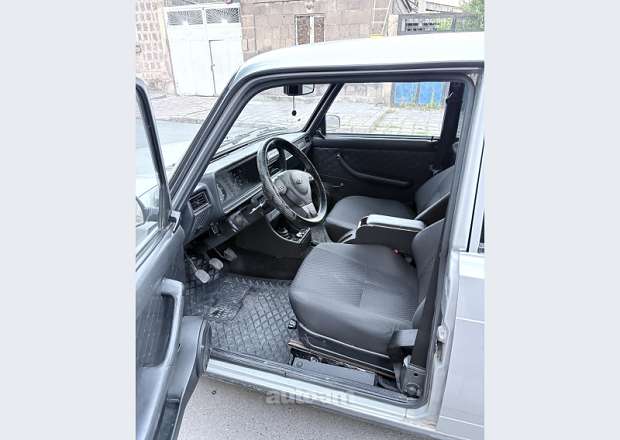 VAZ (Lada) 2107 2010 — լուսանկար 10