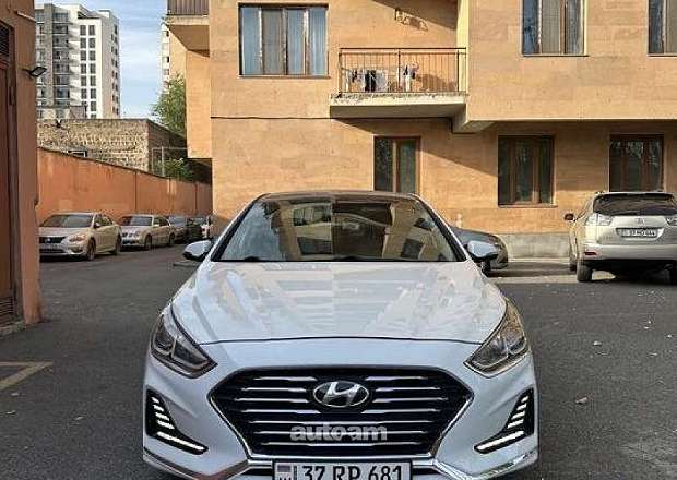Hyundai Sonata 2018 — photo 1
