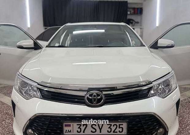 Toyota Camry 2015 — photo 11