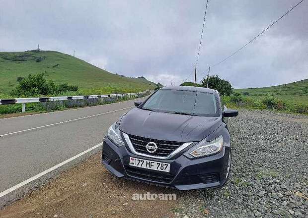 Nissan Altima 2017 — photo 1
