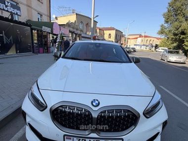 BMW 135  2021 