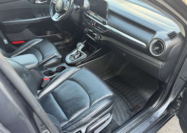 Kia Forte 2022 — photo 15