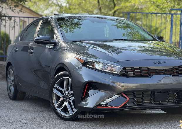 Kia Forte 2022 — photo 1
