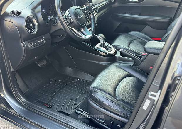 Kia Forte 2022 — photo 13