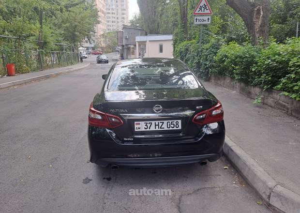 Nissan Altima 2018 — լուսանկար 3