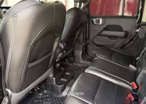 Jeep Wrangler 2019 — фото 12