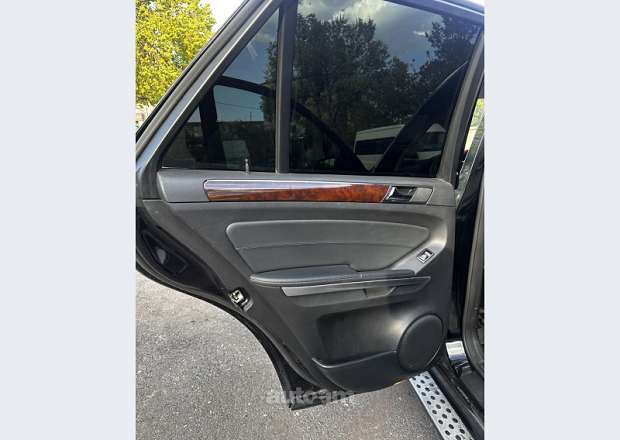 Mercedes-Benz ML 350 2011 — լուսանկար 8