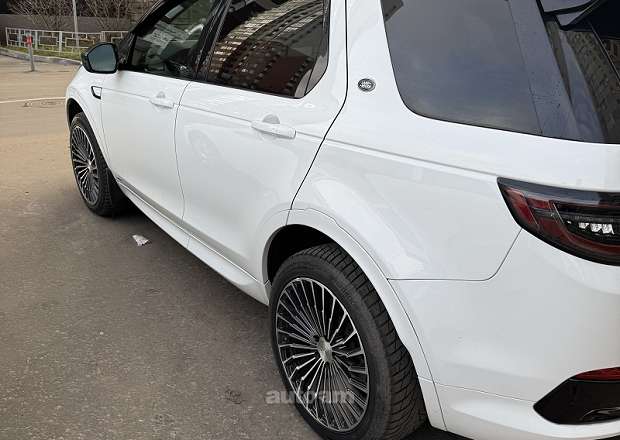 Land Rover Discovery Sport 2020 — լուսանկար 14