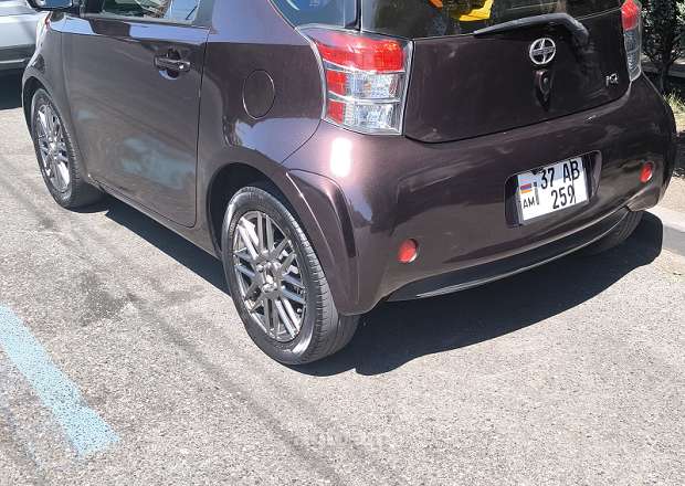 Toyota iQ 2012 — լուսանկար 5