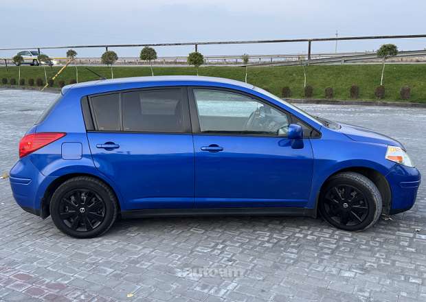 Nissan Versa 2009 — լուսանկար 3