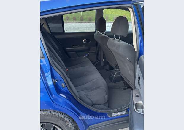 Nissan Versa 2009 — լուսանկար 6