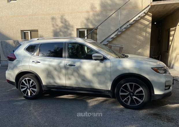 Nissan Rogue