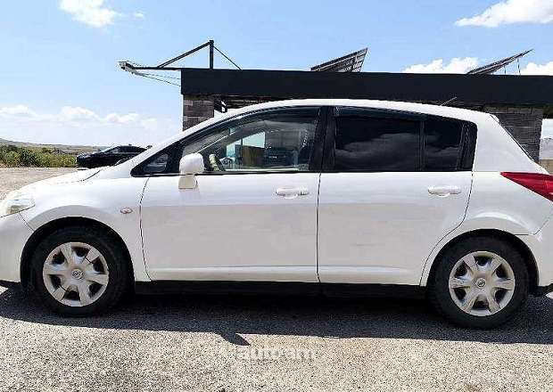 Nissan Tiida 2008 — լուսանկար 3