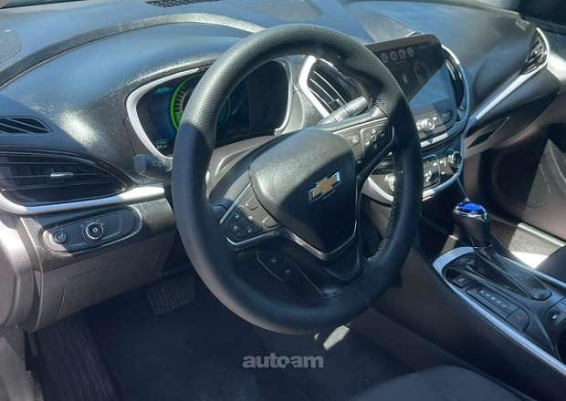 Chevrolet Volt 2016 — photo 13