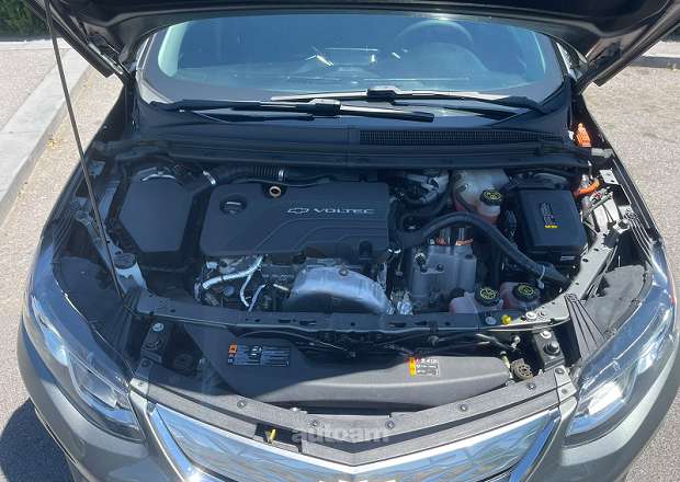 Chevrolet Volt 2016 — photo 12