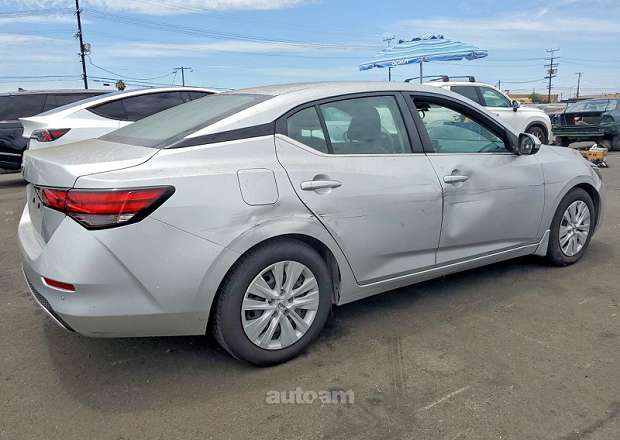 Nissan Sentra