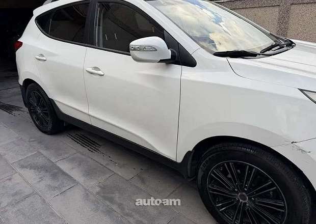 Hyundai ix35 2010 — լուսանկար 3