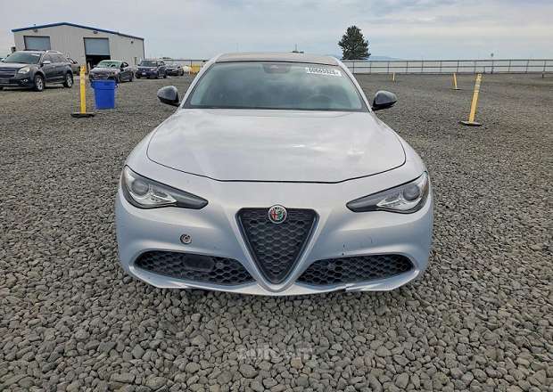 Alfa Romeo Giulia