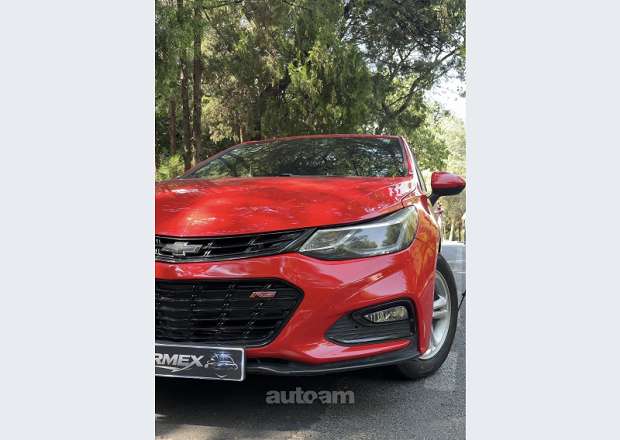 Chevrolet Cruze 2018 — фото 1