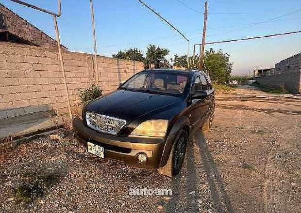 Kia Sorento 2005 — լուսանկար 2