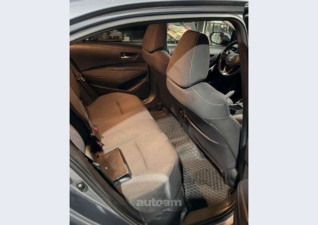 Toyota Corolla 2020 — լուսանկար 8