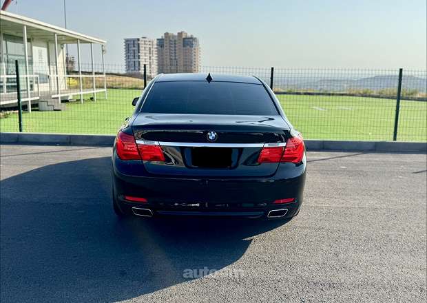 BMW 740 2011 — լուսանկար 4