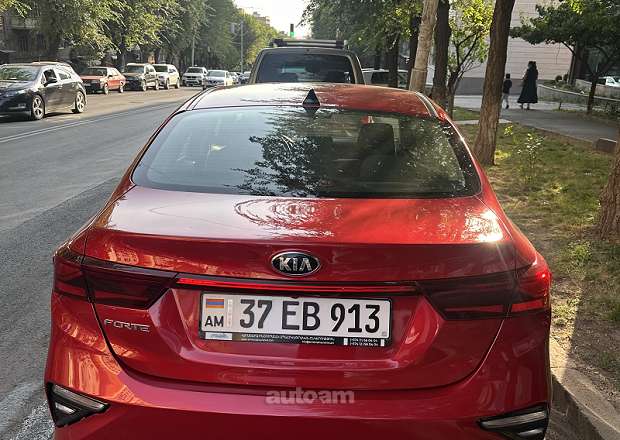 Kia Forte 2019 — լուսանկար 2