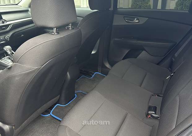 Kia Forte 2020 — լուսանկար 8