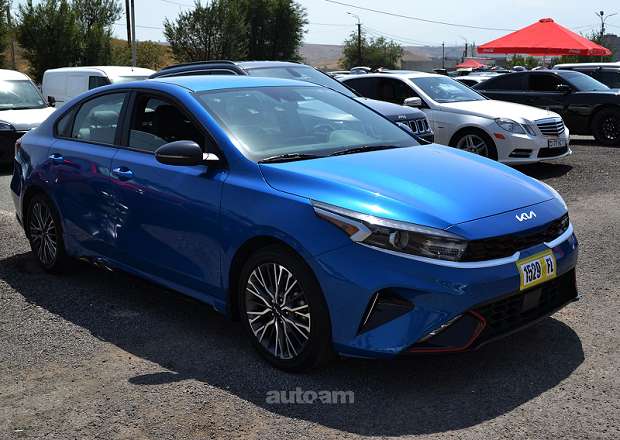 Kia Forte 2023 — լուսանկար 3
