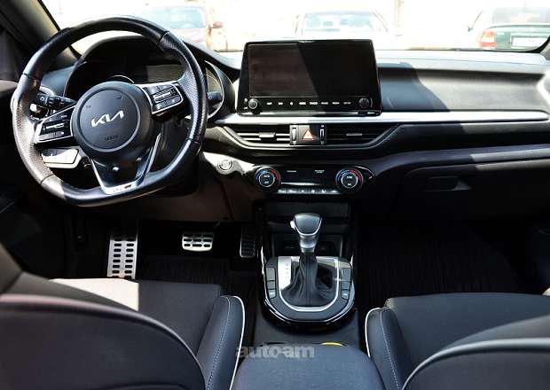 Kia Forte 2023 — լուսանկար 6