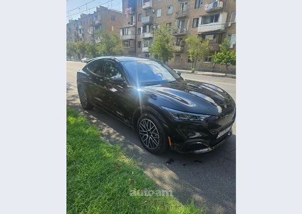 Ford Mustang 2024 — լուսանկար 3