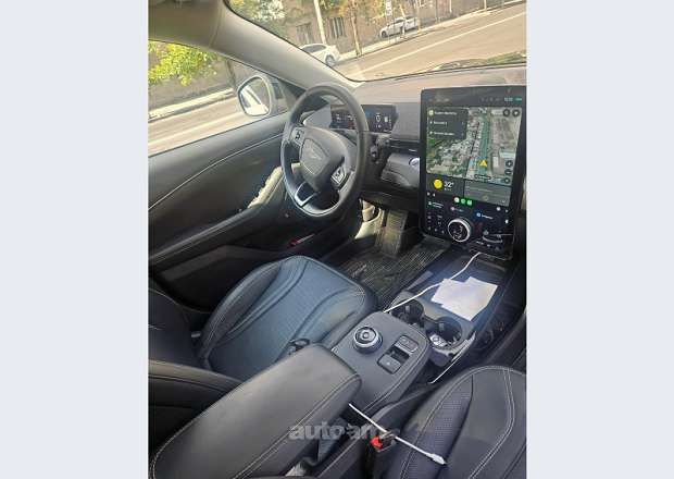Ford Mustang 2024 — լուսանկար 5