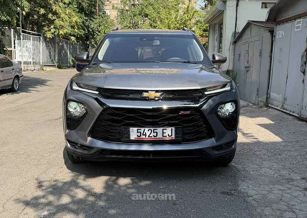 Chevrolet Trailblazer 2022 — լուսանկար 2